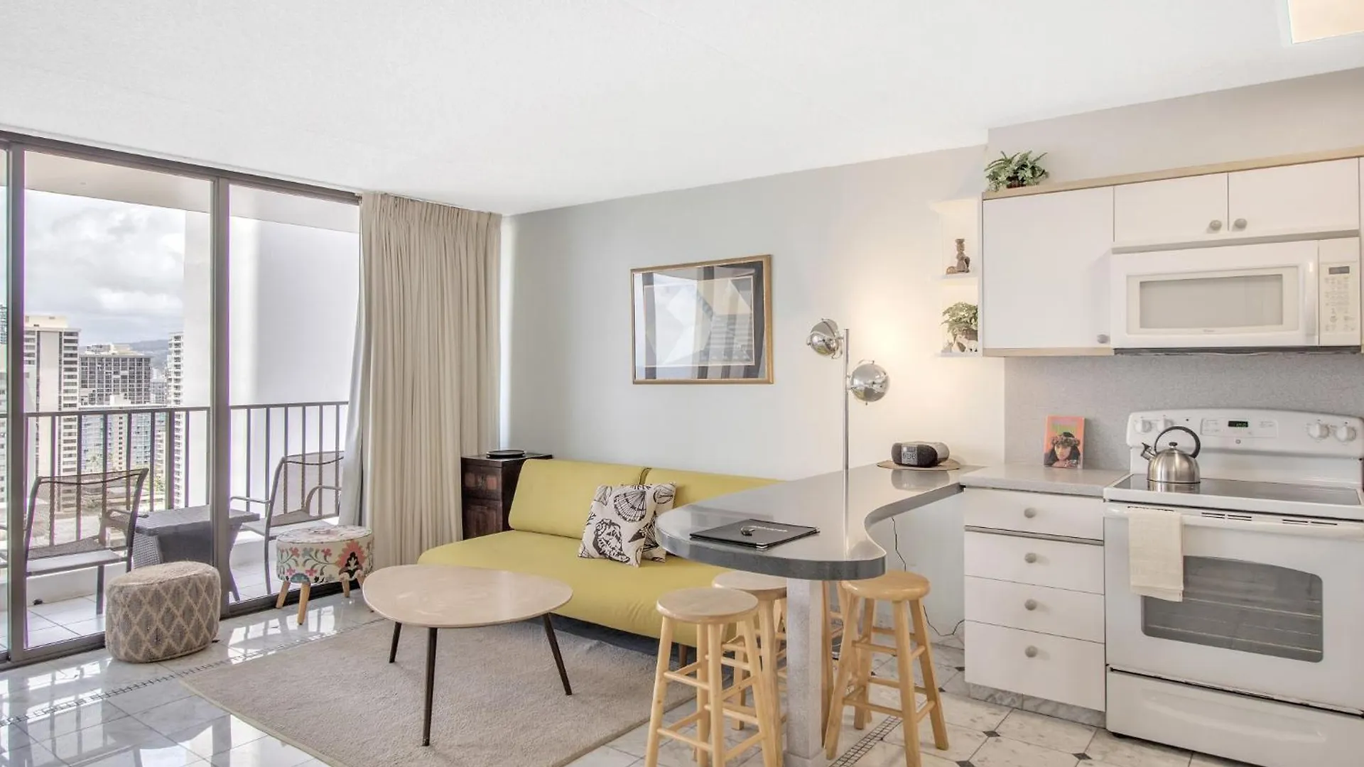 Διαμέρισμα Steps To The Beach! Gorgeous Ocean-View Condo With Complimentary Parking Χονολουλού