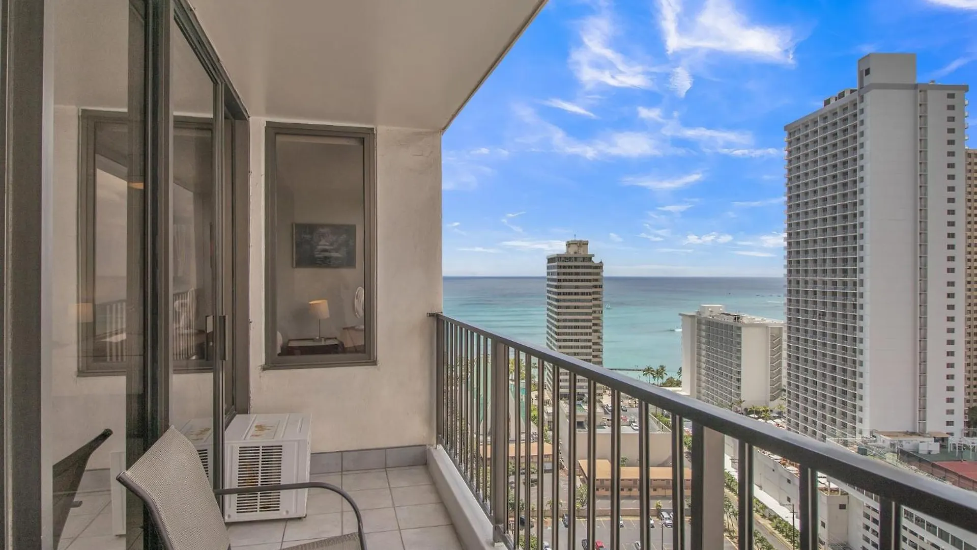 Steps To The Beach! Gorgeous Ocean-View Condo With Complimentary Parking Χονολουλού Διαμέρισμα