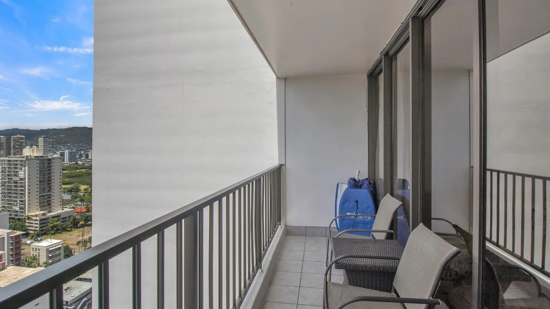Διαμέρισμα Steps To The Beach! Gorgeous Ocean-View Condo With Complimentary Parking Χονολουλού
